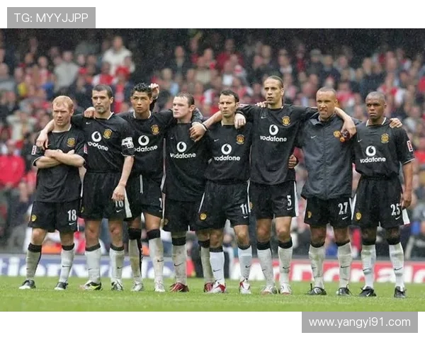 曼联阿森纳闭门友谊赛助伤员恢复状态展现球队团结精神