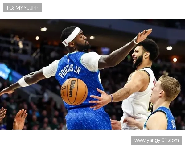 卡梅隆约翰逊上半场状态低迷仅得5分球队需寻找更好进攻节奏